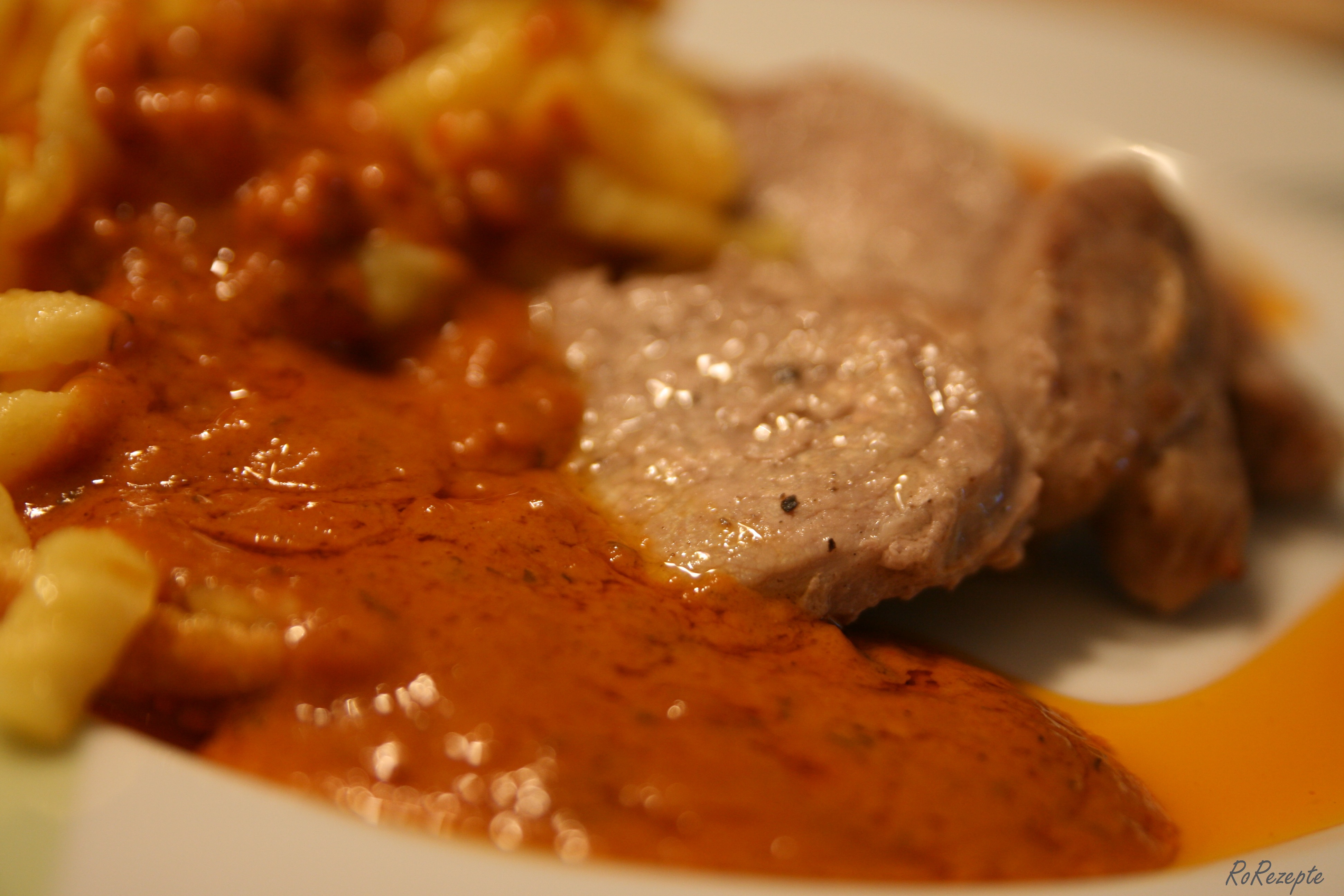 Schweinelendchen mit Spezialsoße nach dem Rezept von Oma Elfi - RoRezepte Schweinelendchen mit Spezialsoße nach dem Rezept von Oma Elfi - RoRezepte