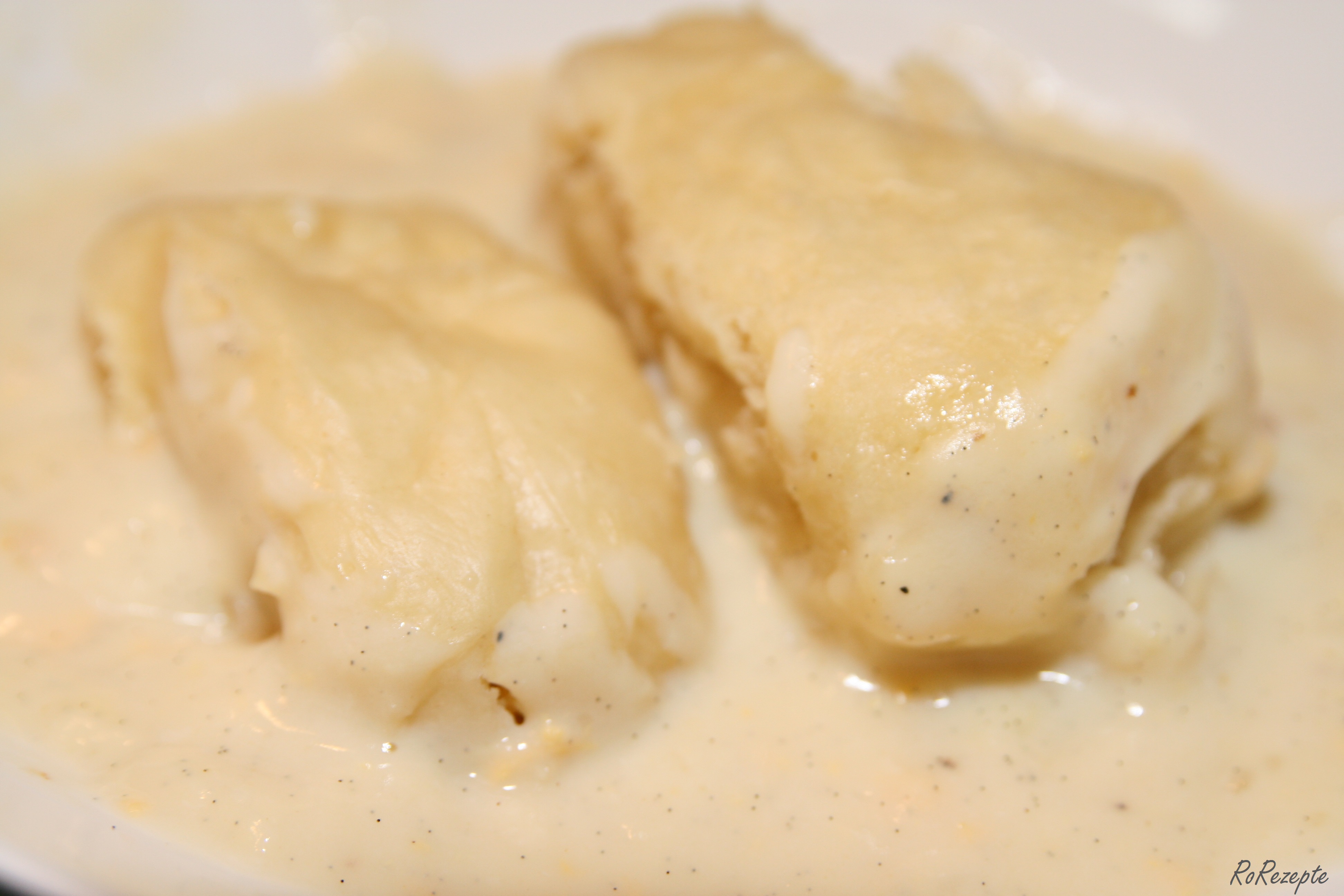 Dampfnudeln mit Vanillesauce - RoRezepte