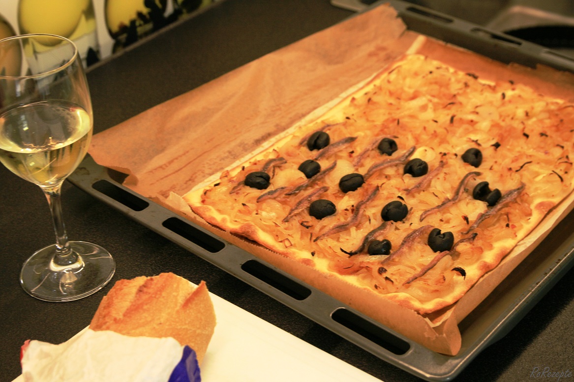 Pissaladière à la Lis Bleu – Provenzalischer Flammkuchen - RoRezepte