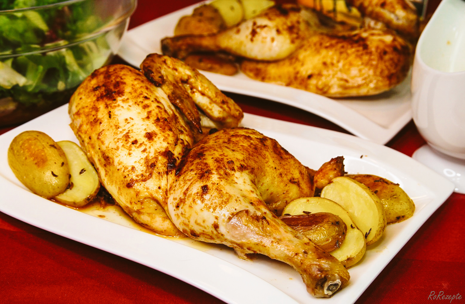 Mias Hühnchen mit Backofenkartoffeln und Salat - RoRezepte